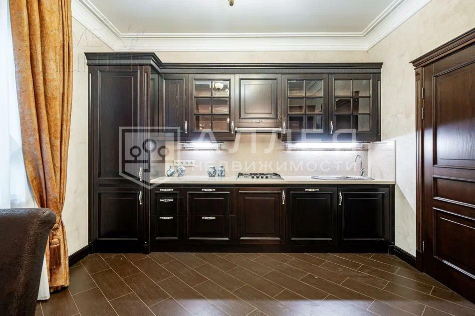 2-этажный коттедж 450 м² с отделкой