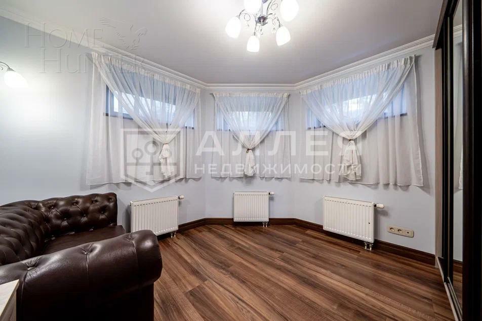 2-этажный коттедж 450 м² с отделкой