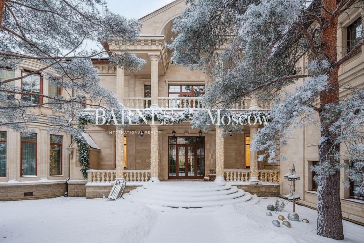 2-этажный коттедж 1 400 м² с отделкой