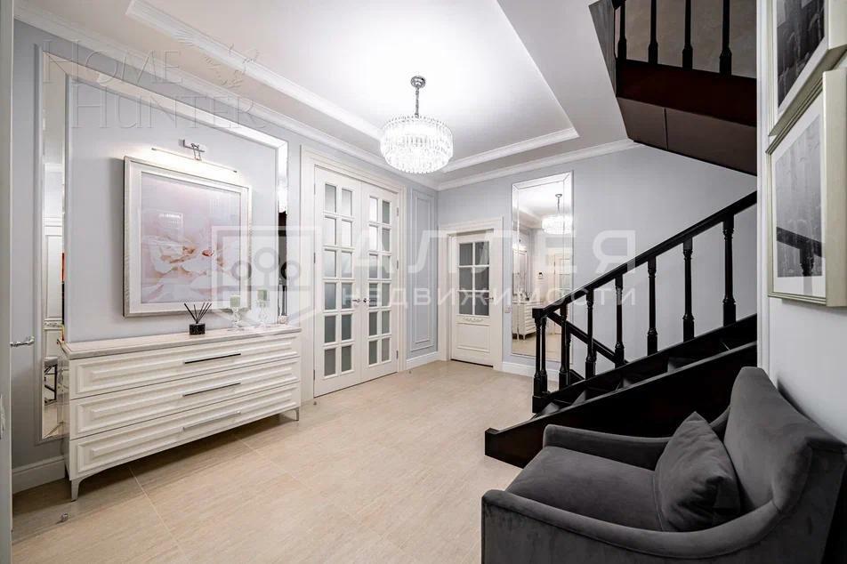 2-этажный коттедж 450 м² с отделкой