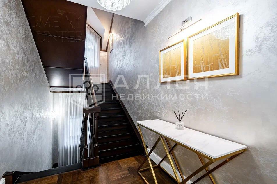 2-этажный коттедж 450 м² с отделкой