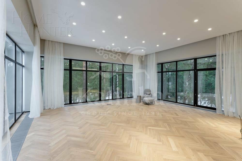 2-этажный коттедж 720 м² с отделкой