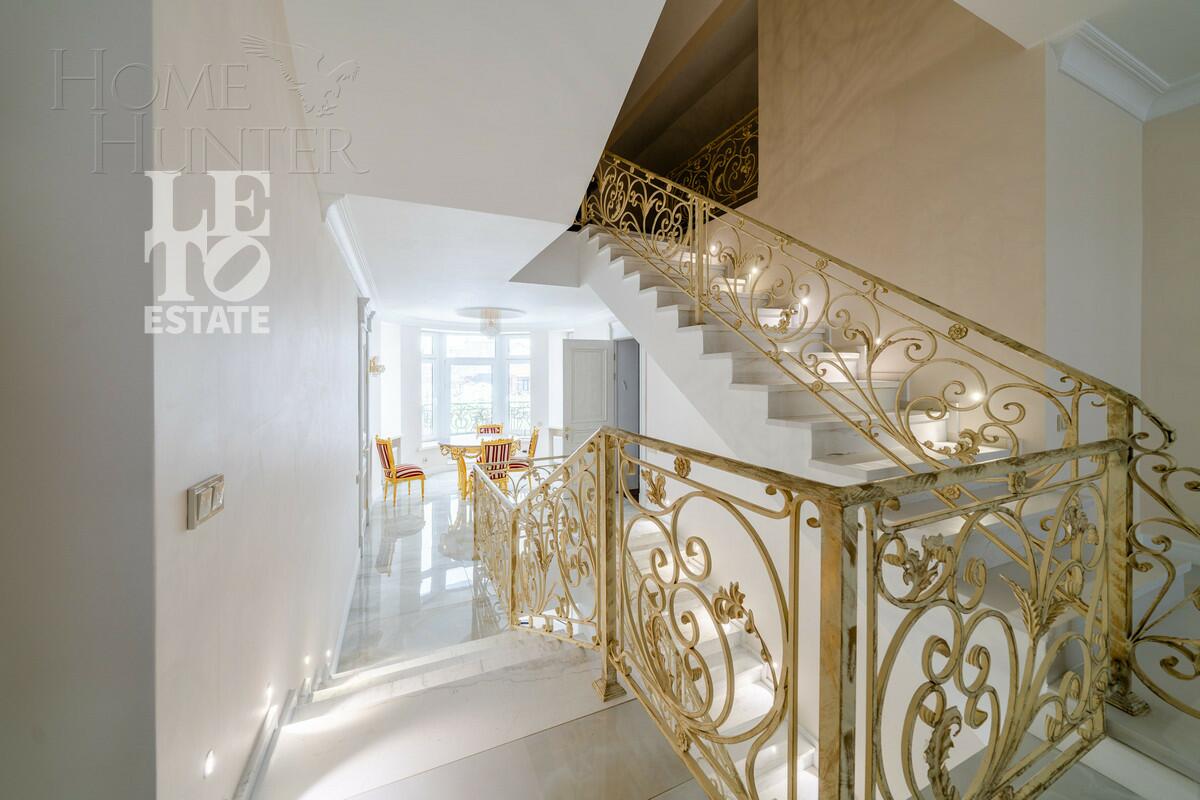 2-этажный коттедж 1 110 м² с отделкой