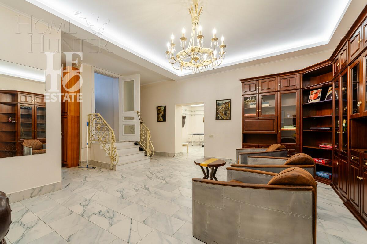 2-этажный коттедж 1 110 м² с отделкой