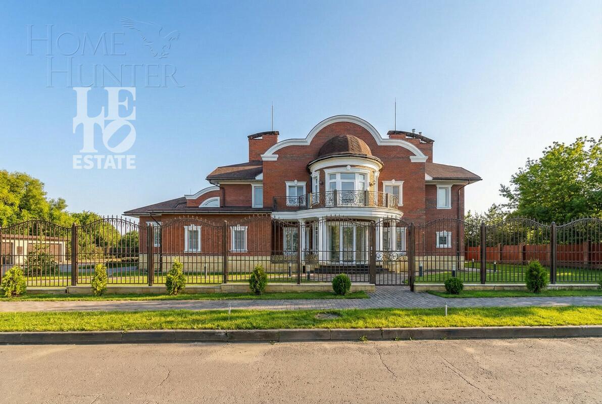 2-этажный коттедж 1 110 м² с отделкой