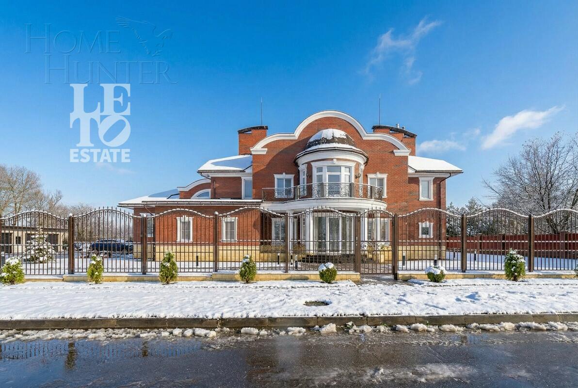 2-этажный коттедж 1 110 м² с отделкой