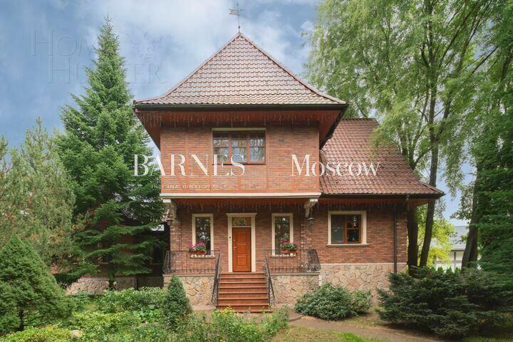 2-этажный коттедж 410 м² с отделкой