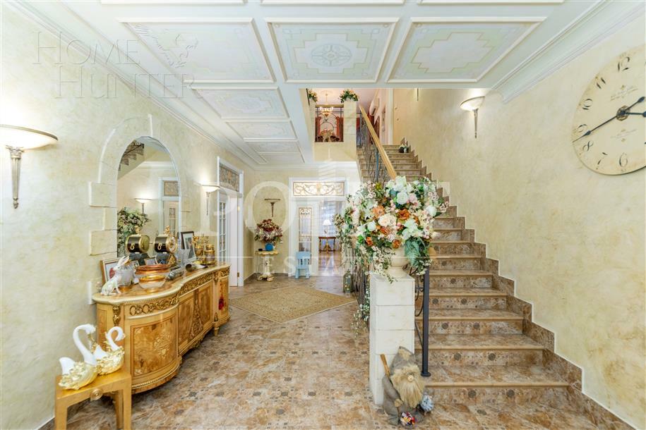 КОТТЕДЖ 680 м² с отделкой