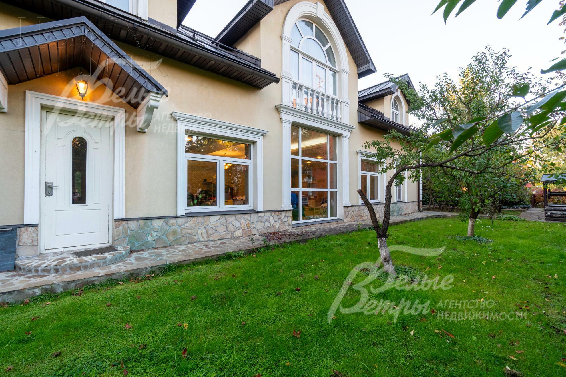 2-этажный коттедж 405 м² с отделкой