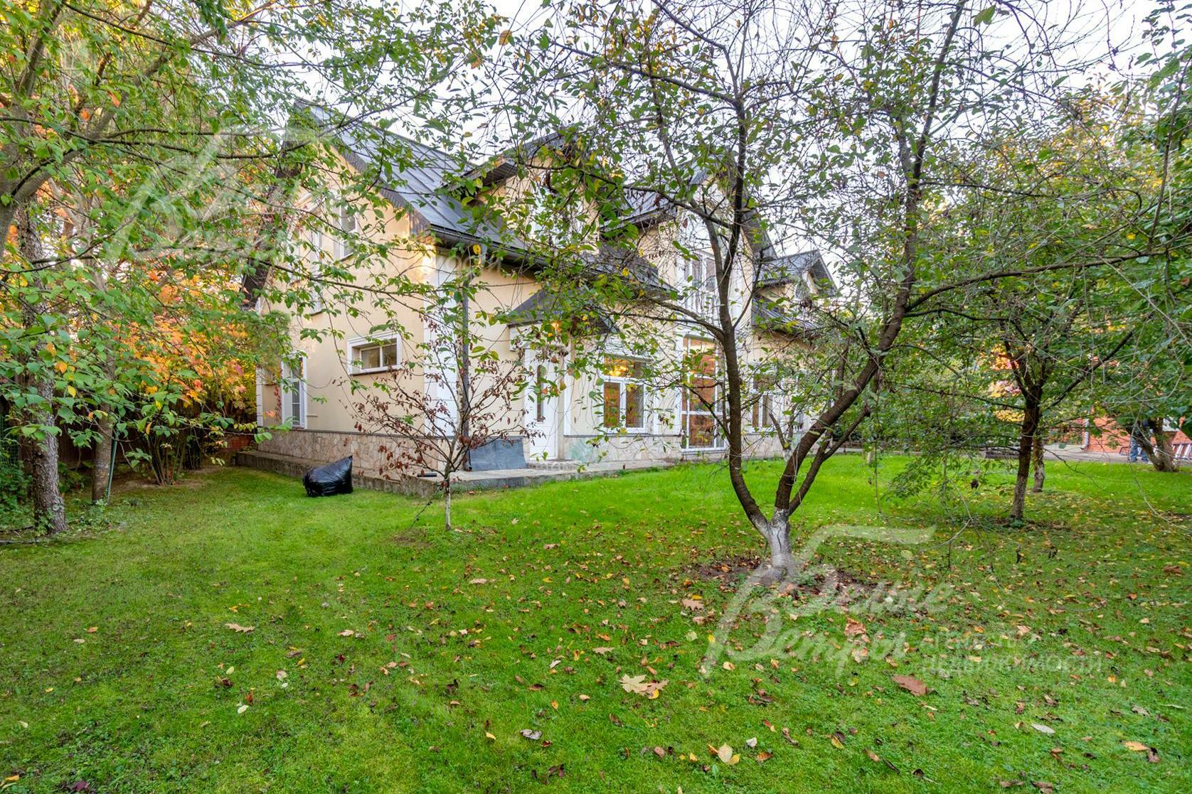 2-этажный коттедж 405 м² с отделкой