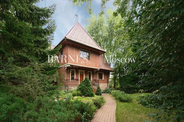 2-этажный коттедж 410 м² с отделкой