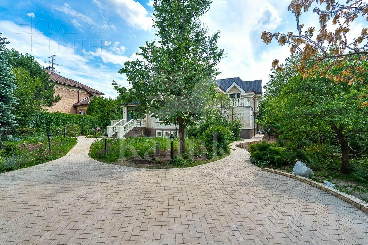 2-этажный коттедж 360 м² с отделкой