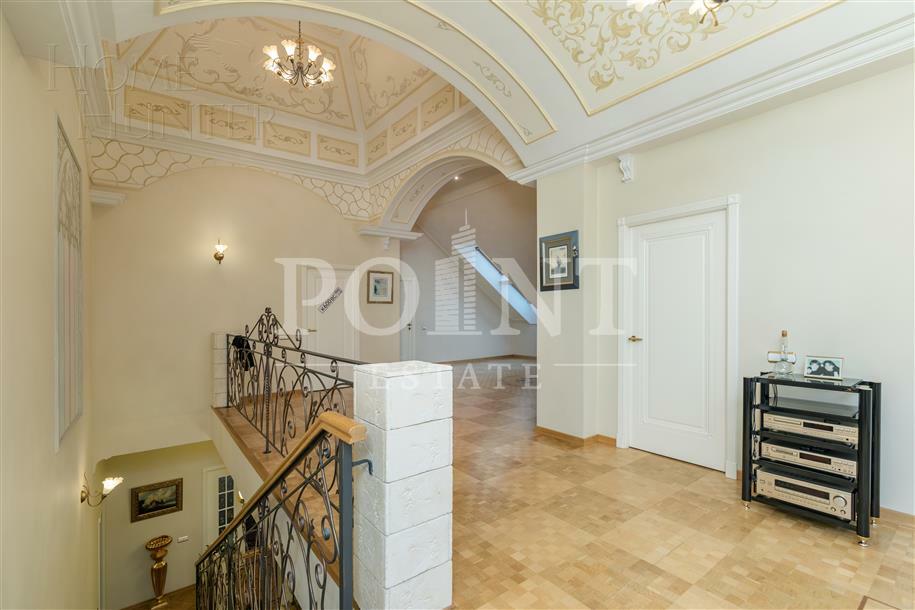 КОТТЕДЖ 680 м² с отделкой