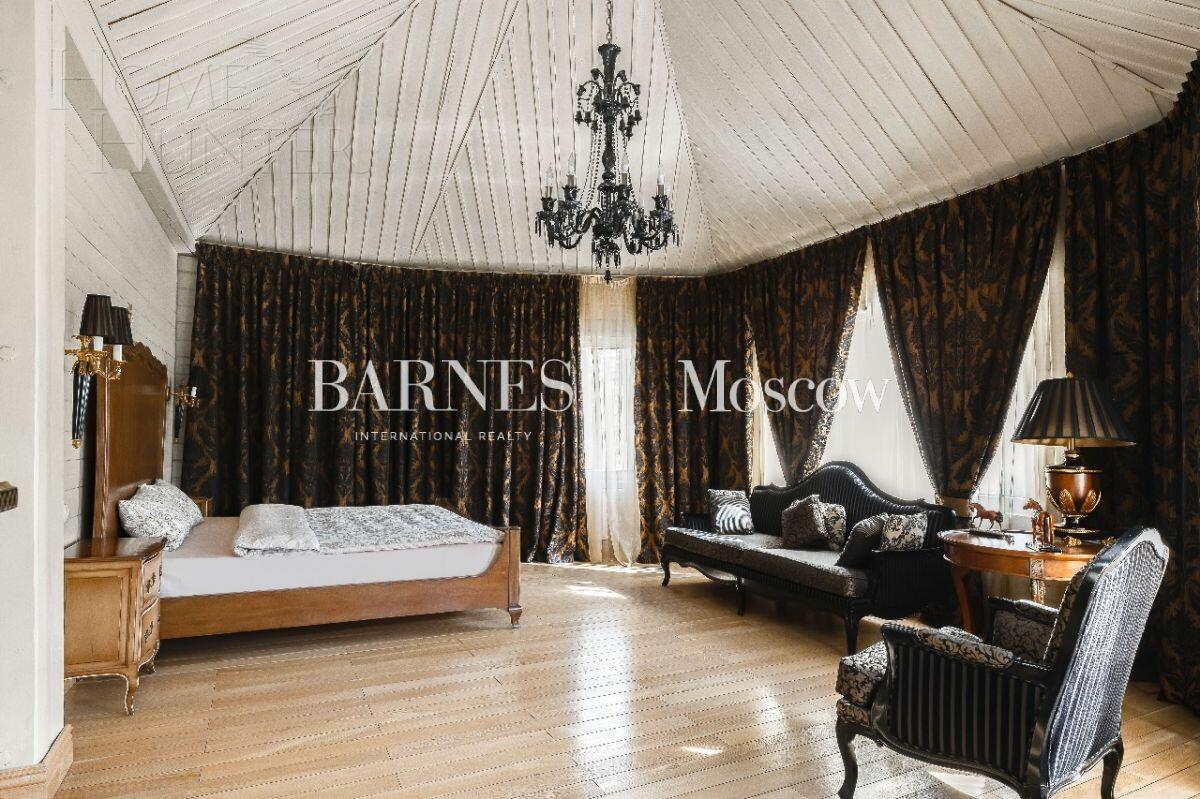 2-этажный коттедж 450 м² с отделкой