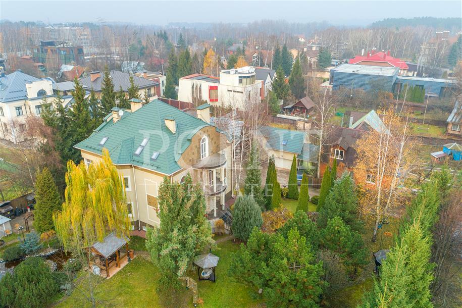 КОТТЕДЖ 680 м² с отделкой