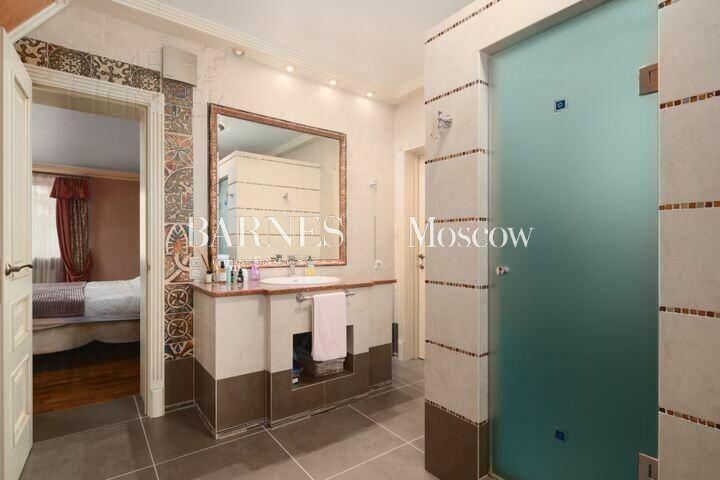 2-этажный коттедж 410 м² с отделкой