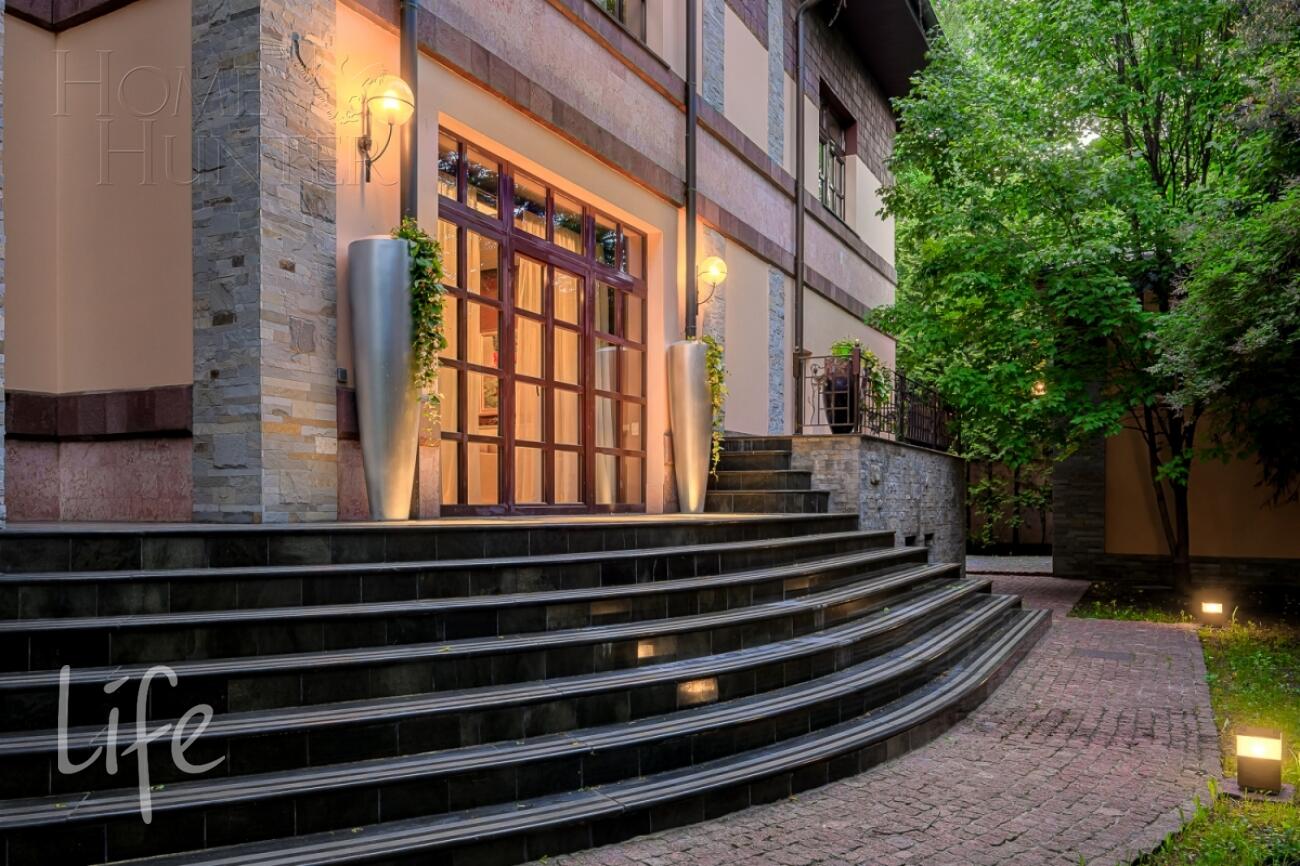 2-этажный коттедж 847 м² с отделкой