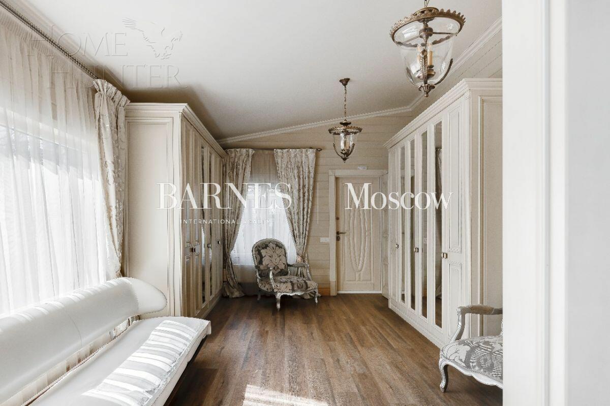 2-этажный коттедж 450 м² с отделкой