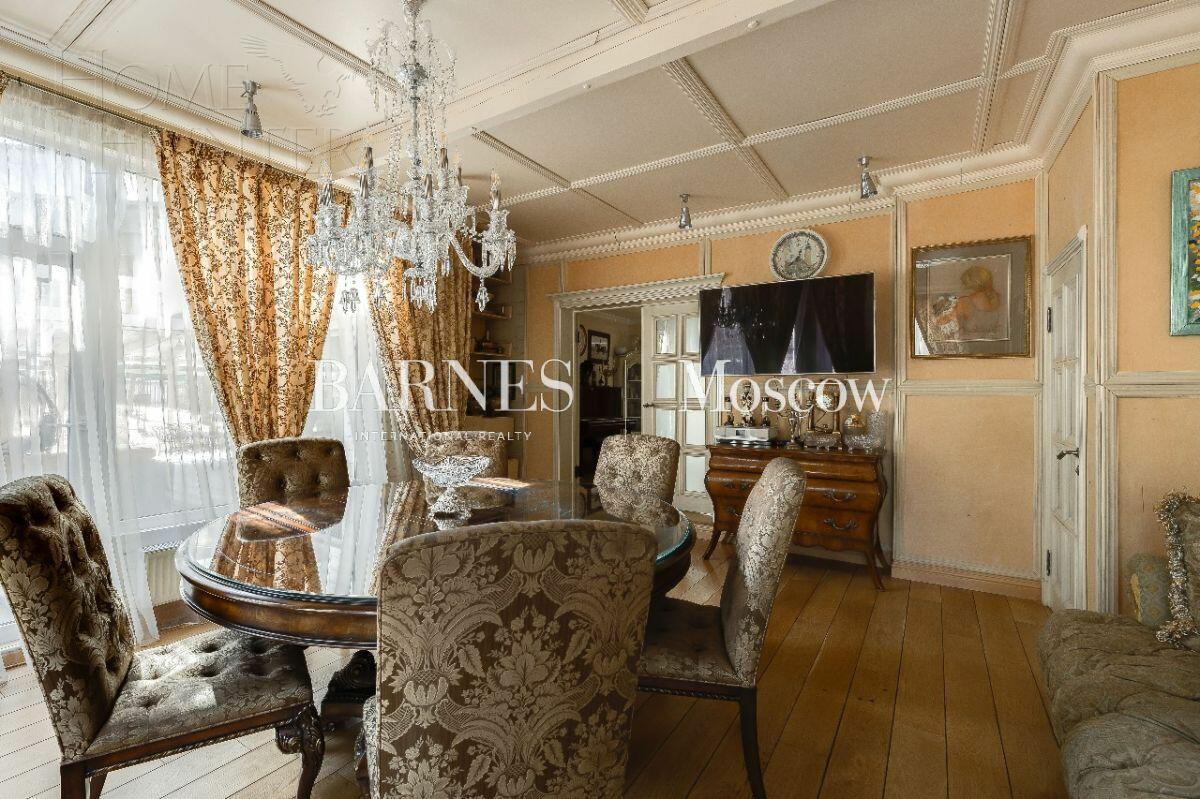 2-этажный коттедж 450 м² с отделкой