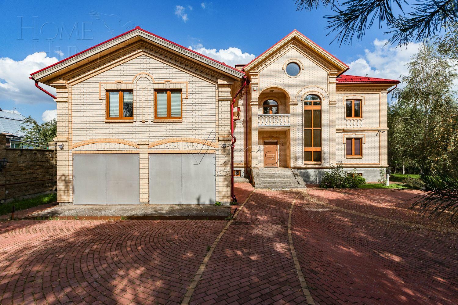 2-этажный коттедж 750 м² с отделкой