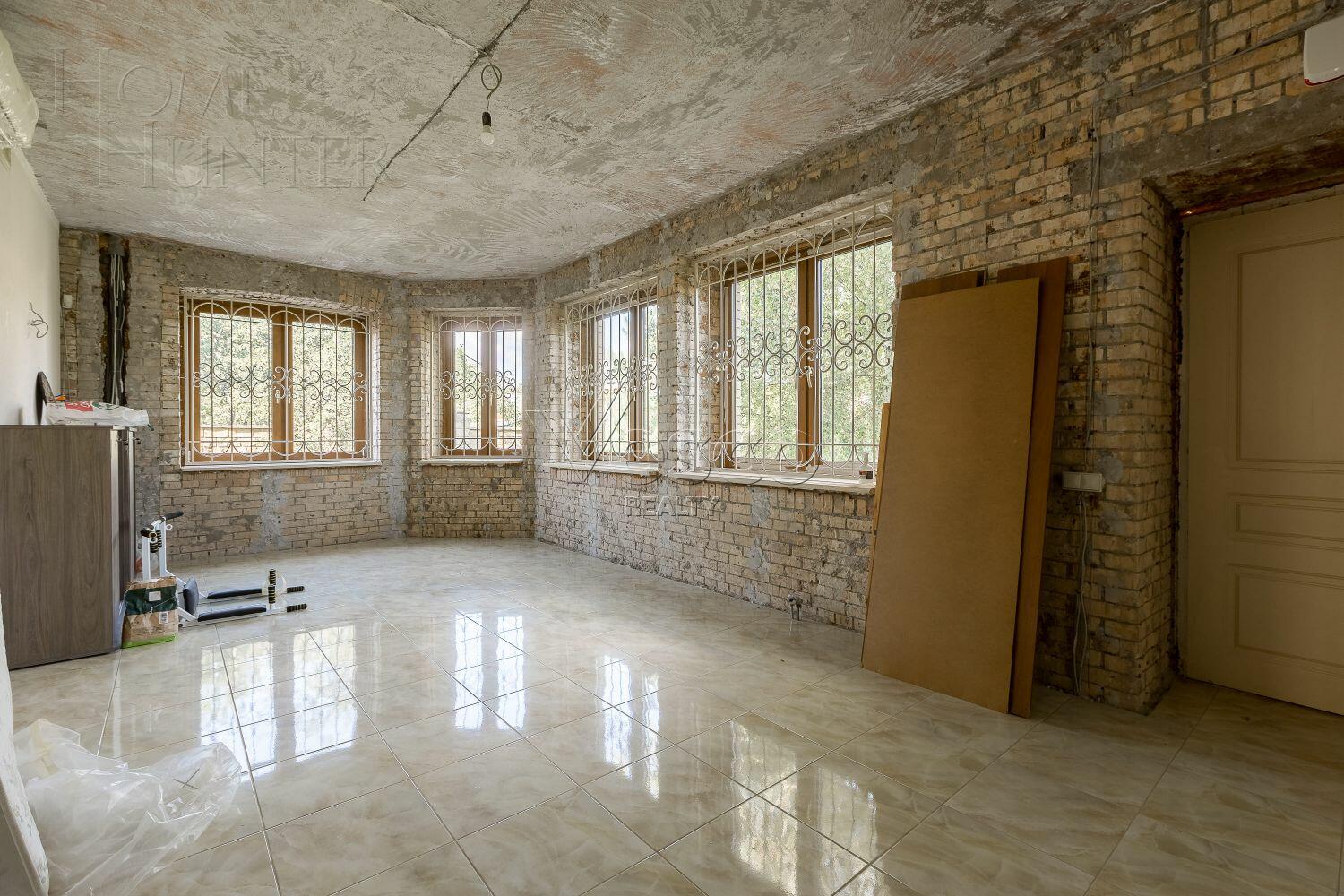 2-этажный коттедж 750 м² с отделкой