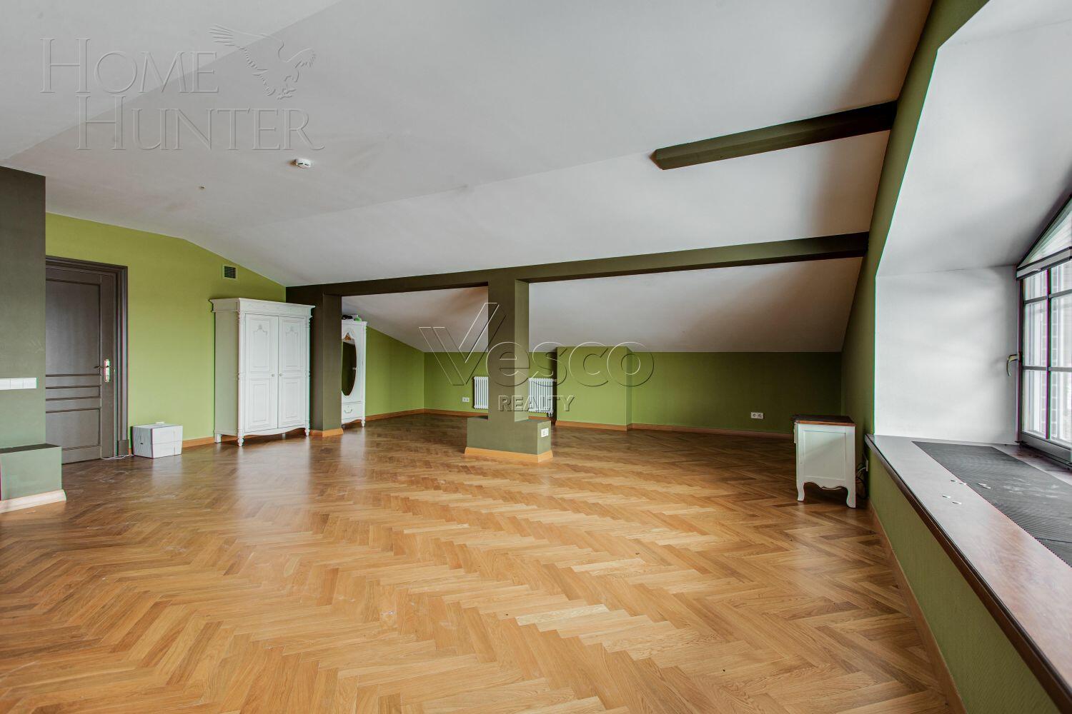 2-этажный коттедж 1 380 м² с отделкой