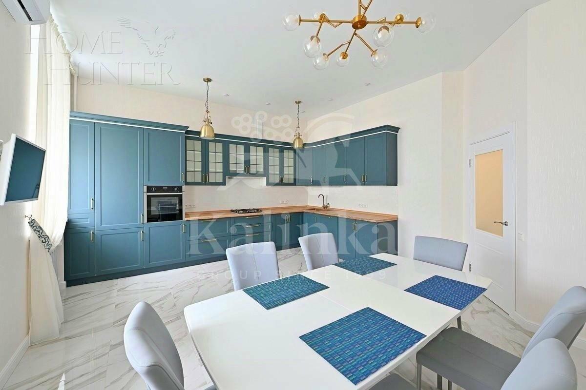 5-КОМН. КВАРТИРА С ОТДЕЛКОЙ 177 М² НА 3 ЭТАЖЕ