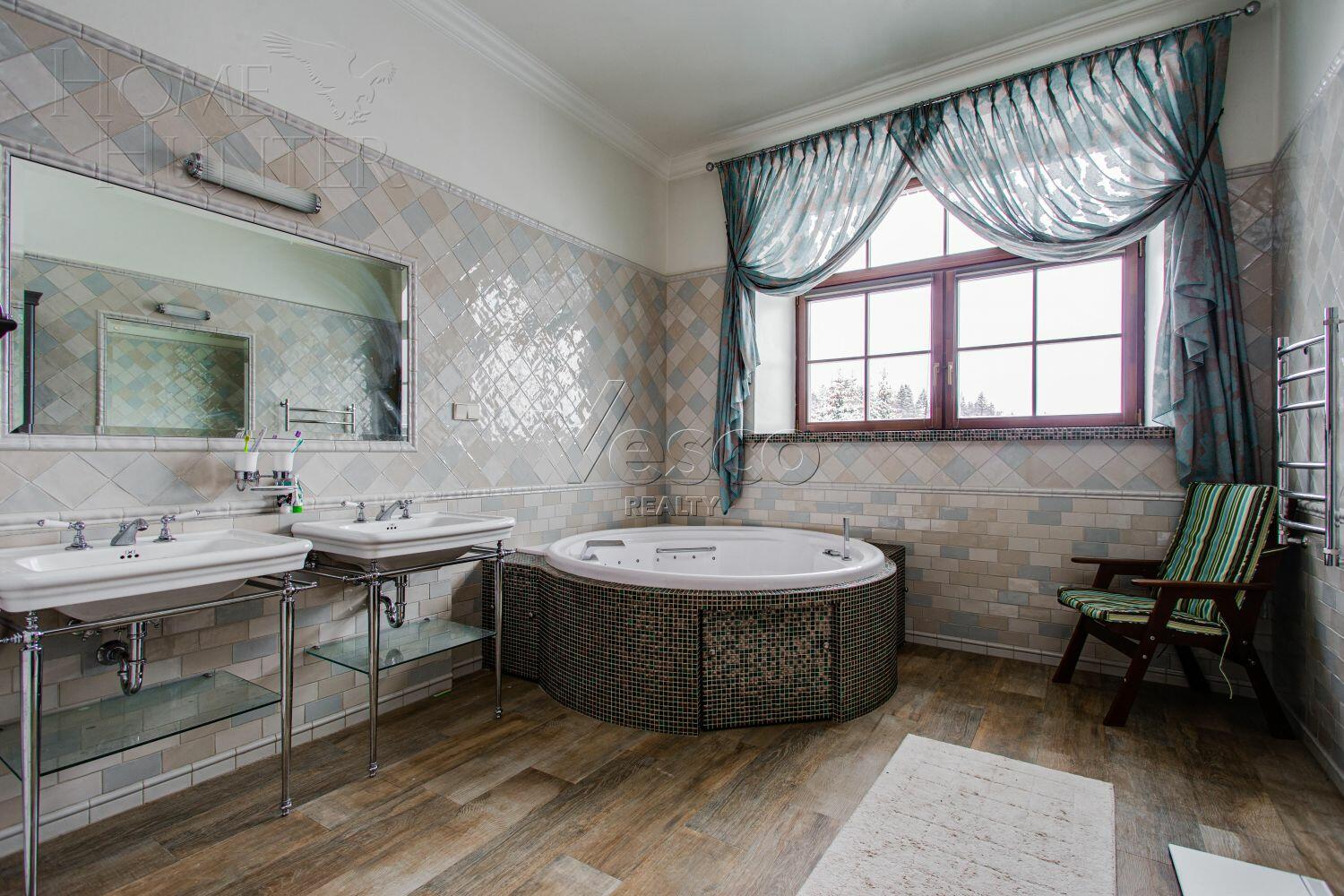 2-этажный коттедж 1 380 м² с отделкой