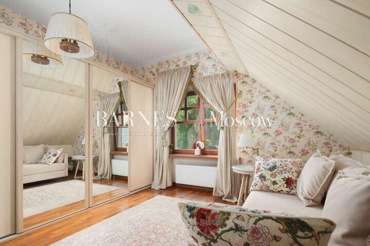 2-этажный коттедж 410 м² с отделкой