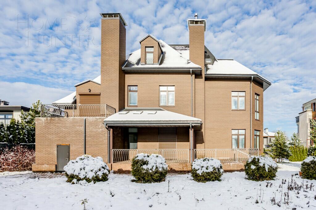 2-этажный коттедж 375 м² с отделкой