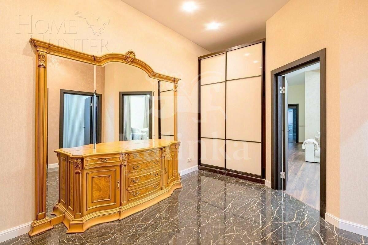 5-КОМН. КВАРТИРА С ОТДЕЛКОЙ 177 М² НА 3 ЭТАЖЕ