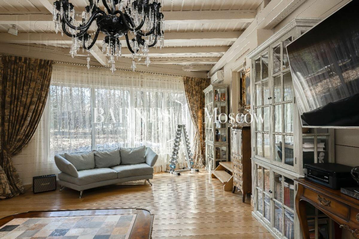 2-этажный коттедж 450 м² с отделкой