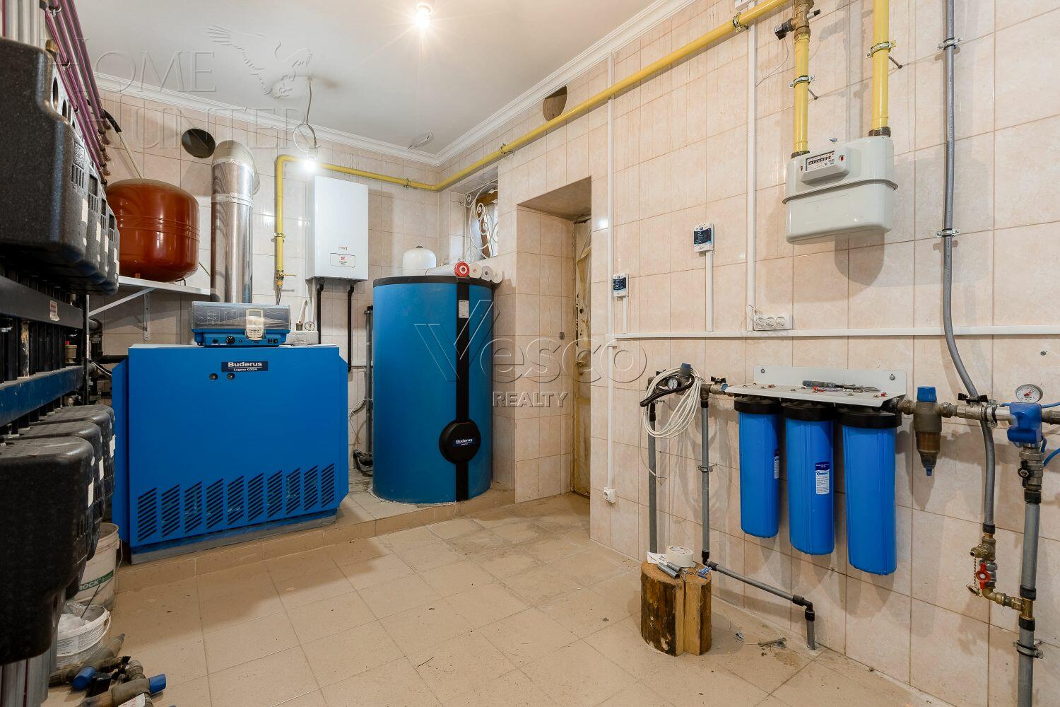 2-этажный коттедж 750 м² с отделкой