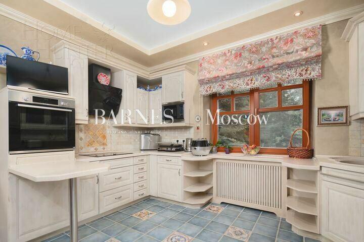 2-этажный коттедж 410 м² с отделкой