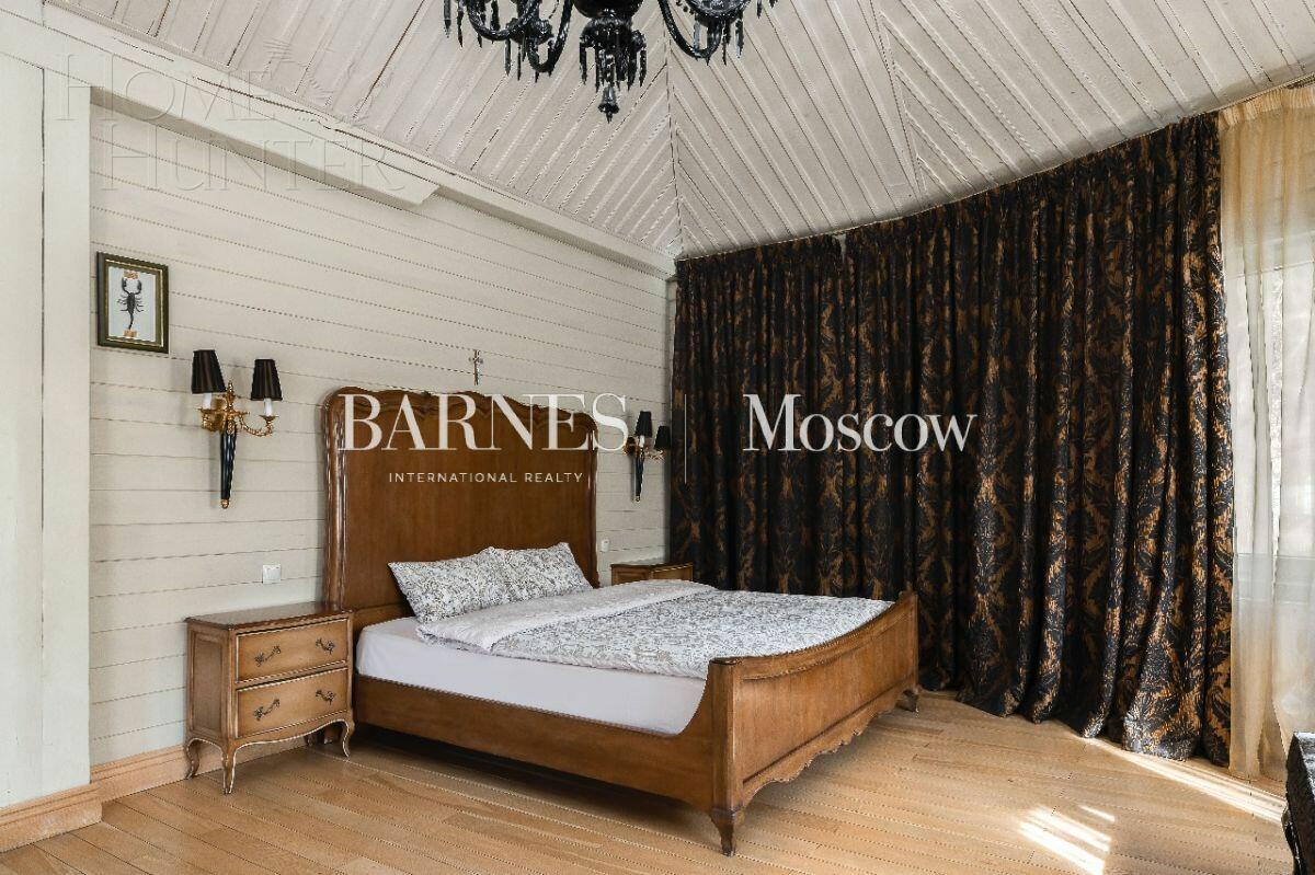 2-этажный коттедж 450 м² с отделкой