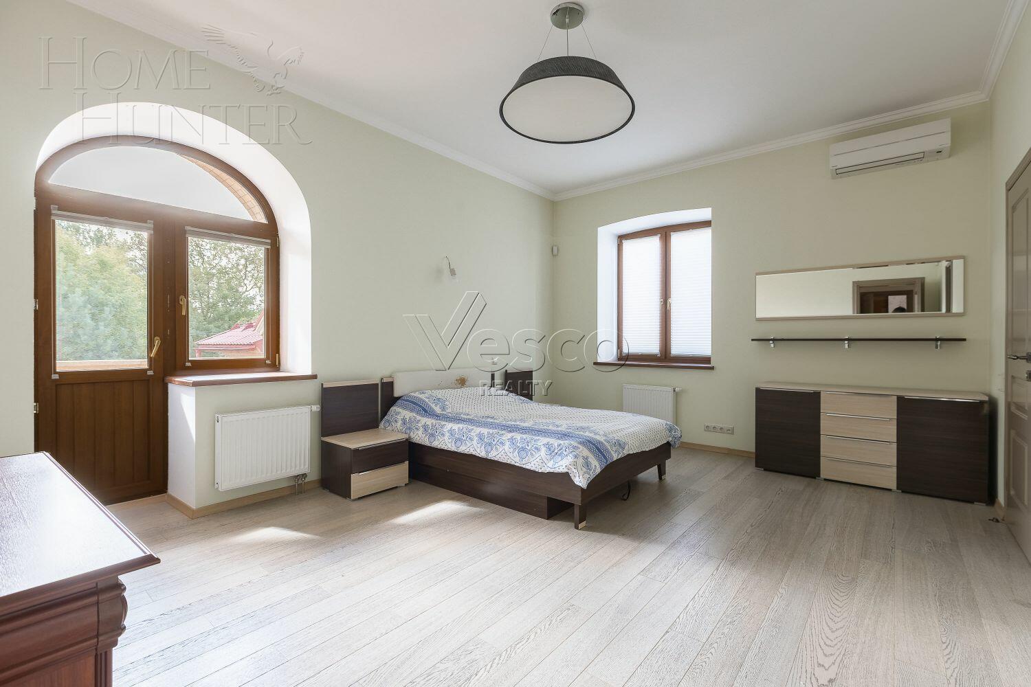 2-этажный коттедж 750 м² с отделкой