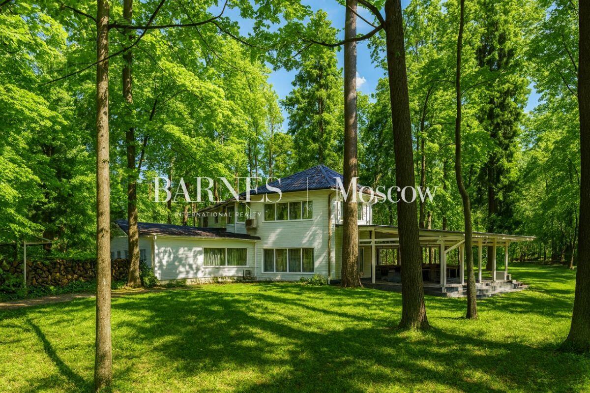 2-этажный коттедж 450 м² с отделкой