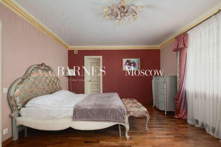 2-этажный коттедж 410 м² с отделкой