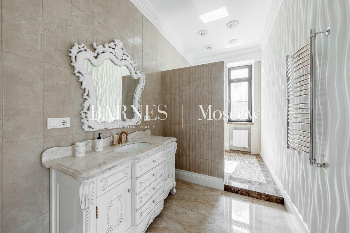 2-этажный коттедж 1 667 м² с отделкой