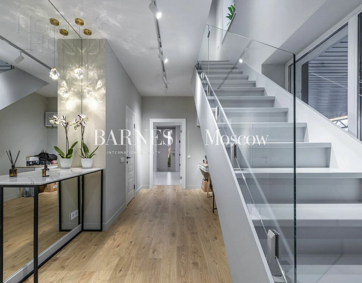 2-этажный коттедж 303 м² с отделкой