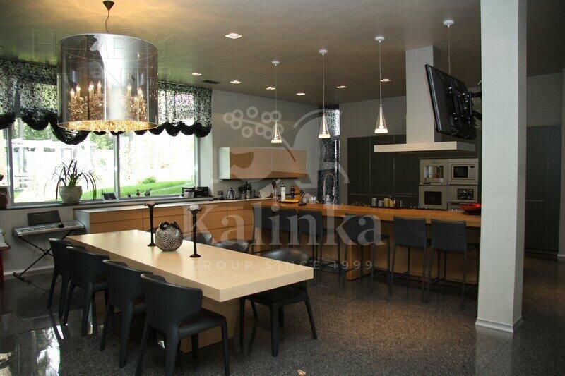 2-этажный коттедж 100 м² с отделкой