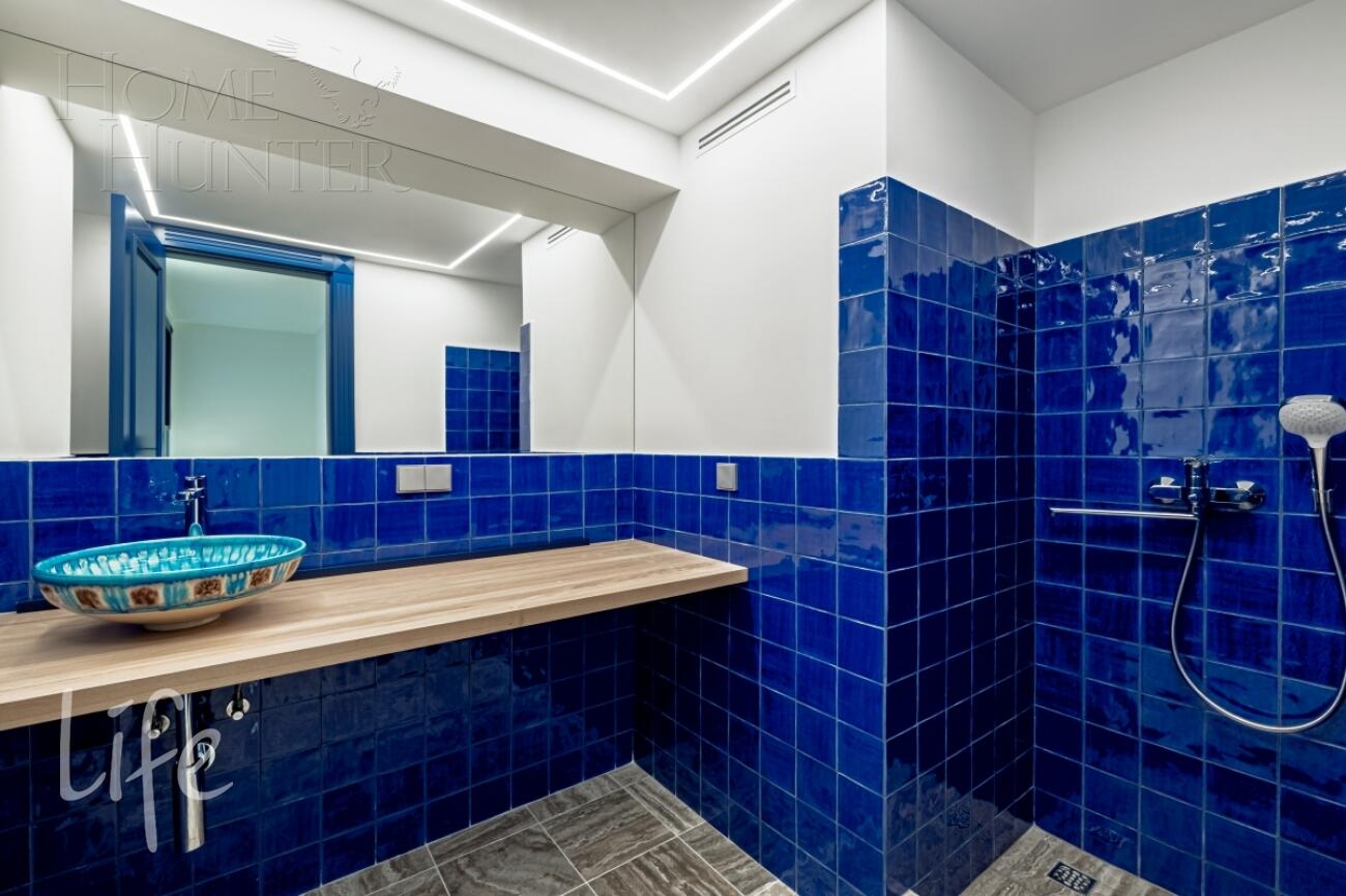 2-этажный коттедж 1 330 м² с отделкой