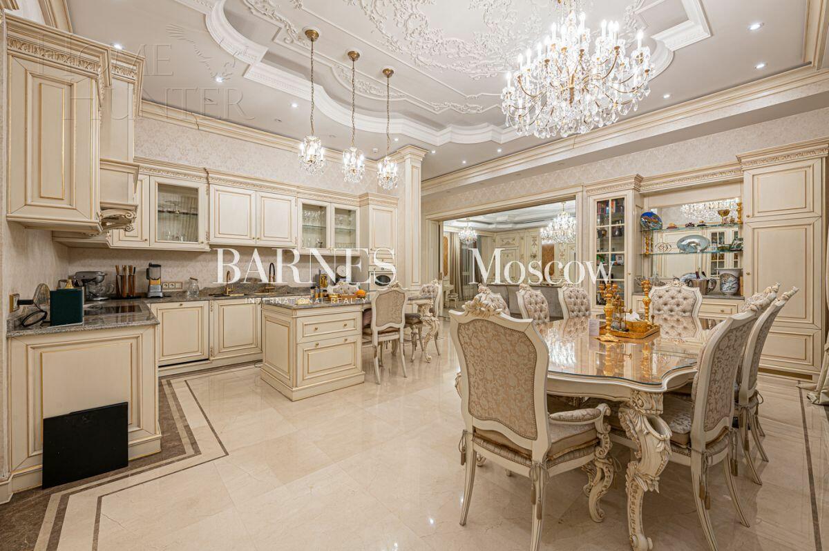 2-УРОВНЕВЫЙ ПЕНТХАУС С ОТДЕЛКОЙ 700 М² НА 12 ЭТАЖЕ