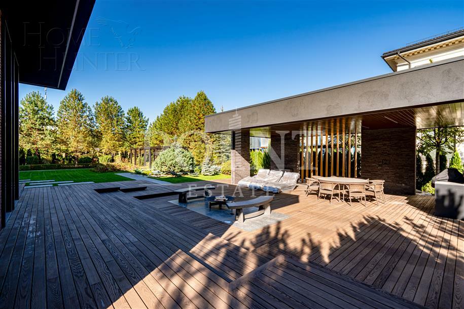 2-этажный коттедж 745 м² с отделкой