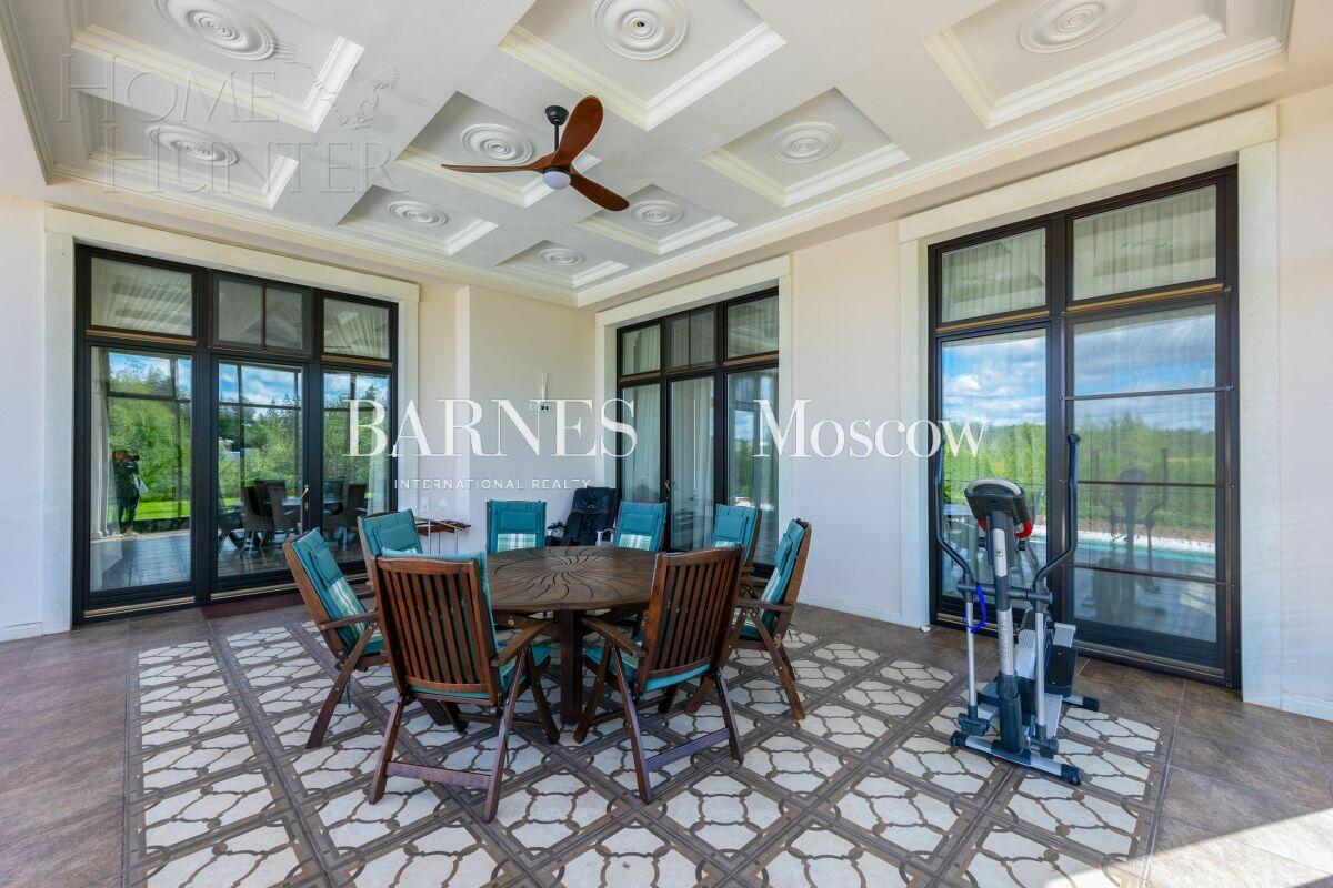 2-этажный коттедж 1 667 м² с отделкой