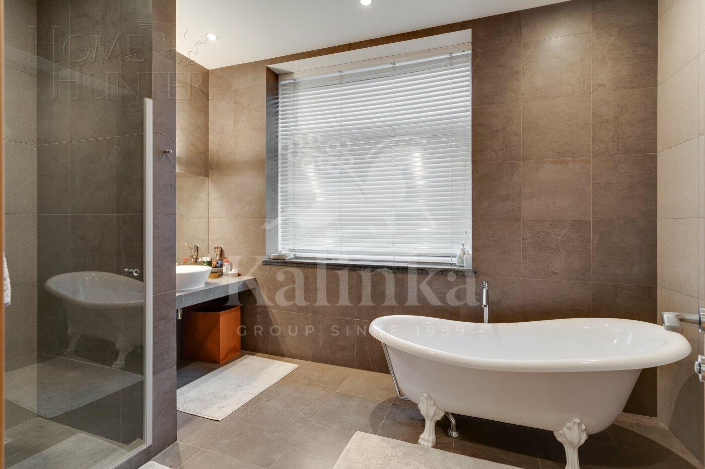 2-этажный коттедж 640 м² с отделкой