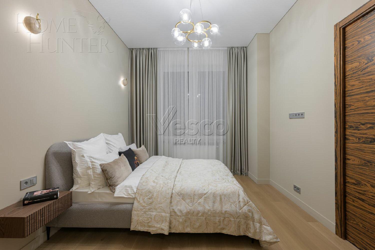 2-этажный коттедж 300 м² с отделкой