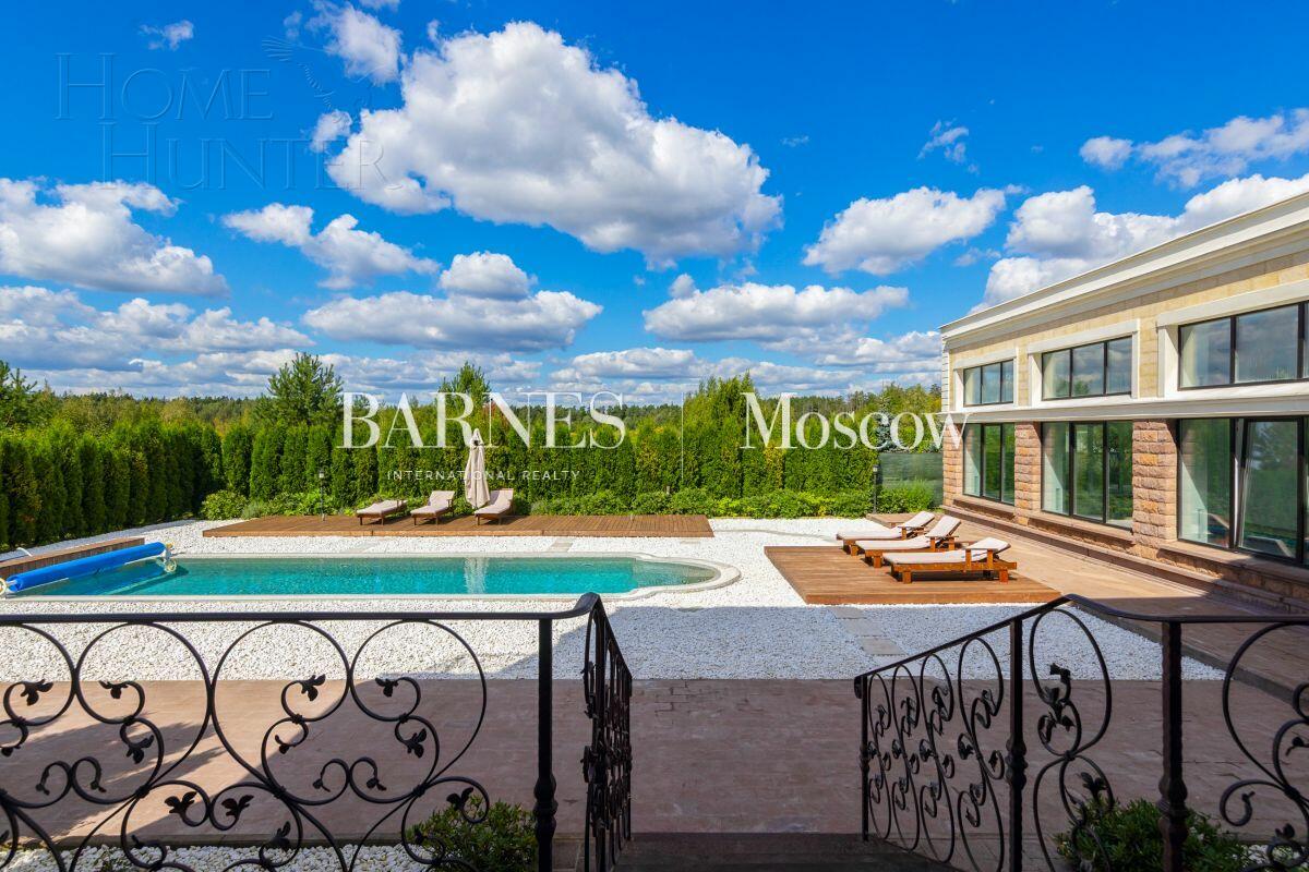 2-этажный коттедж 1 667 м² с отделкой