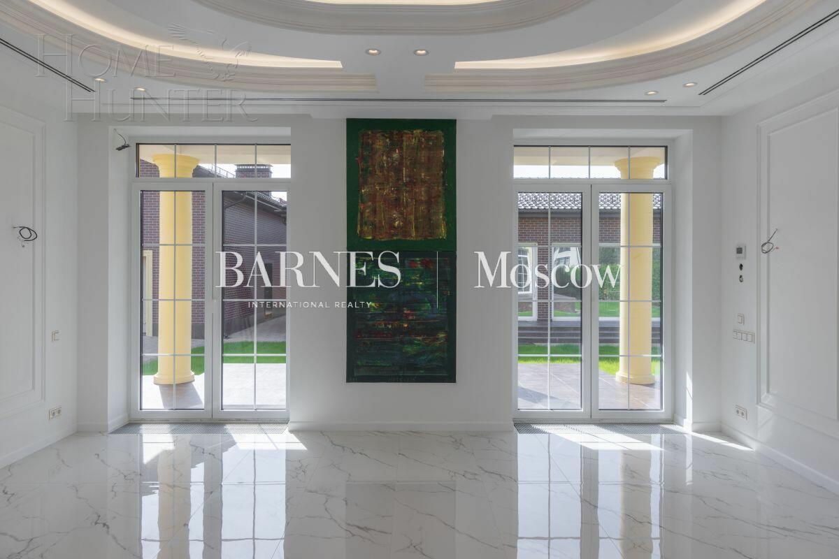 2-этажный коттедж 900 м² с отделкой