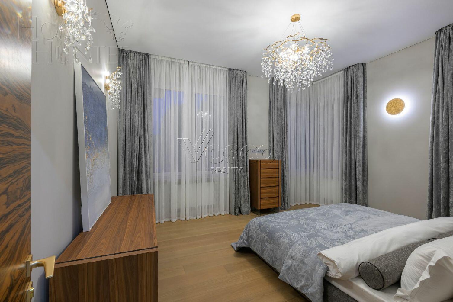 2-этажный коттедж 300 м² с отделкой